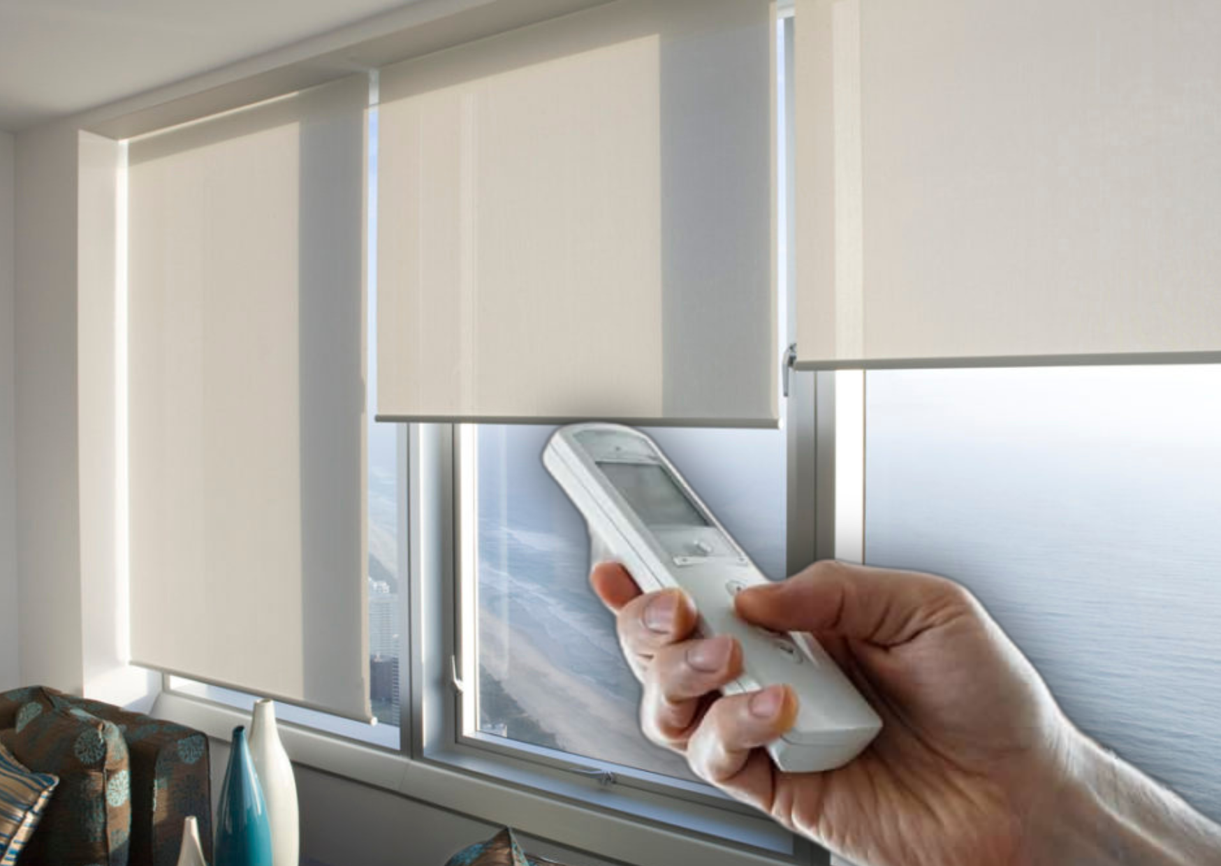 Upgrade Ruang Kantor Anda dengan Smart Blinds: Productivity Meets Style