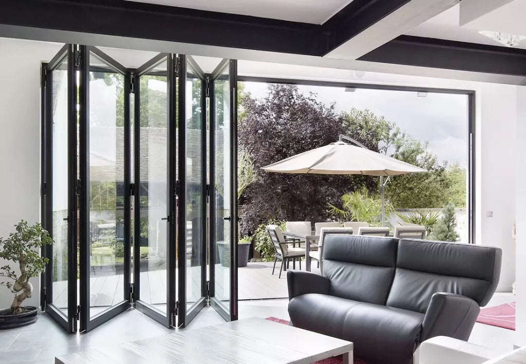 Desain Folding Door: Solusi Cerdas untuk Berbagai Kebutuhan Ruangan